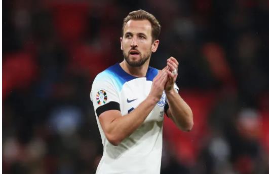 Rio Ferdinand that vong khi MU khong chieu mo Harry Kane.